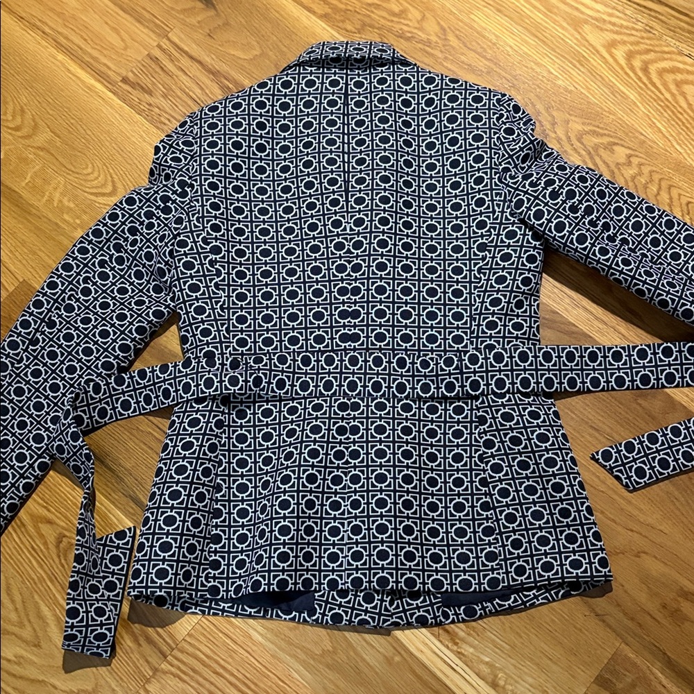 Women’s Kasper 3-button belted suit coat, size 6 - Picture 7 of 7